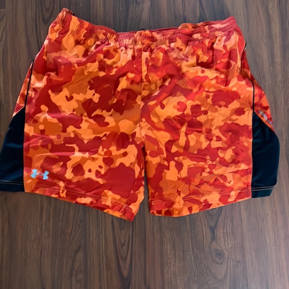 Under armor Camo swim trunks Sz XL - Picture 1 of 9